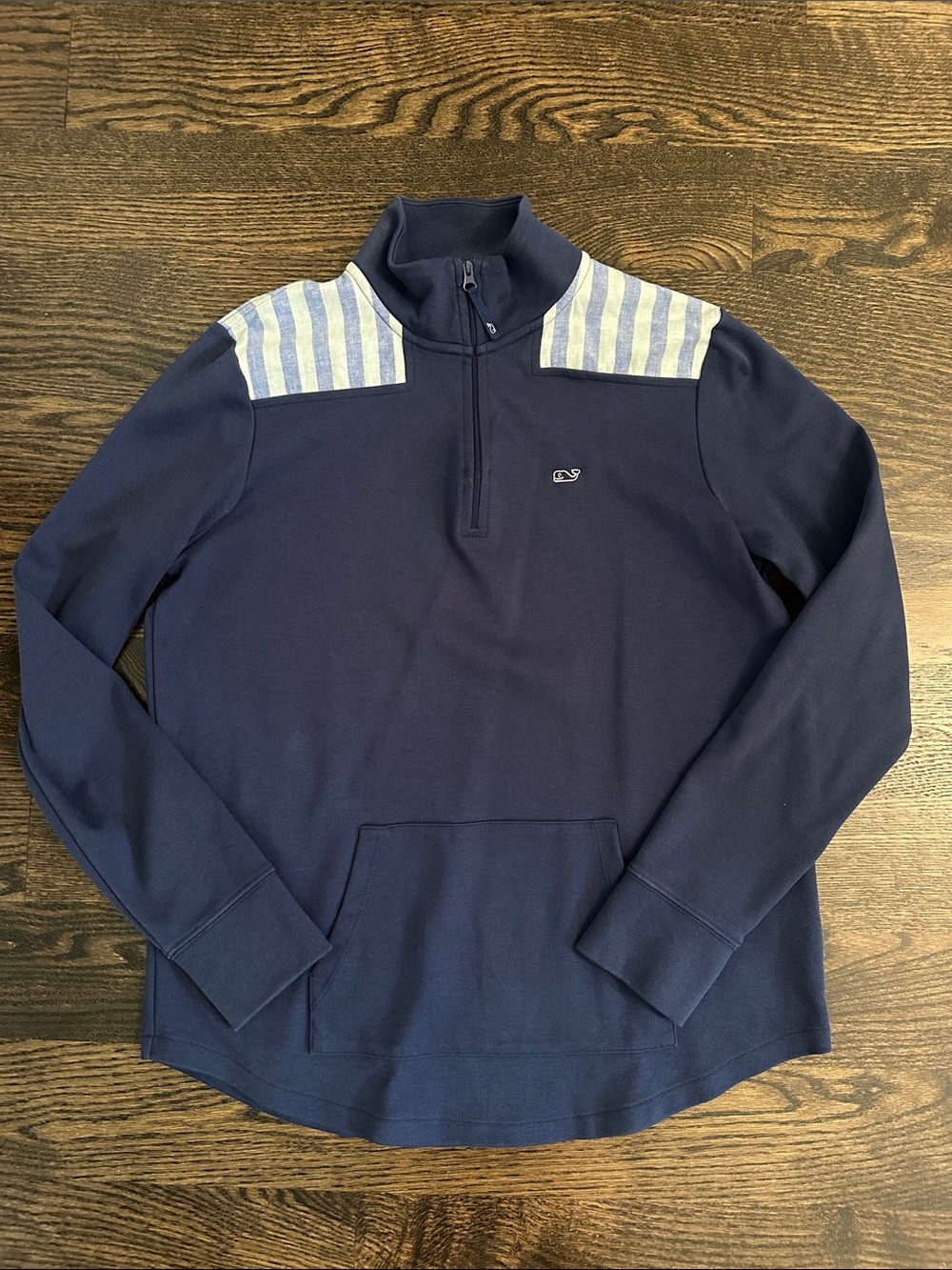 Vineyard Vines Navy Quarter-Zip Sweater with Gray-White Striped Shoulders